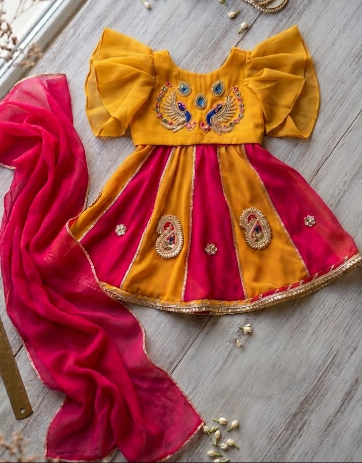 The mayur-pankh lehnga set