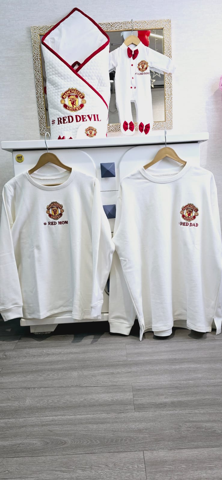 Red Devil Family Twinning Set