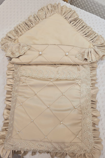 Pearl Champagne Lace Nest