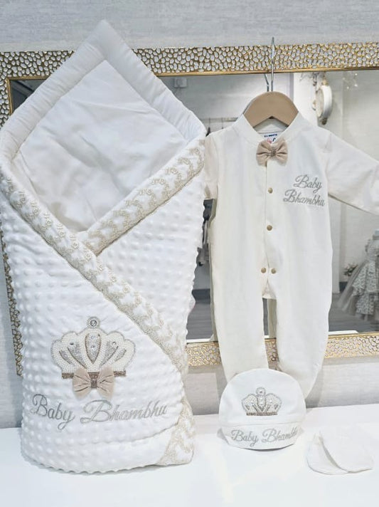 The Pearl Crown Gold Fleece Set