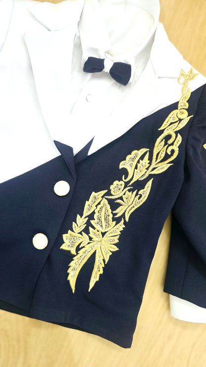 two-tone suit set.