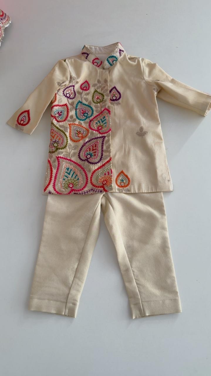 Ivory Multicolour Paisley Kurta Set
