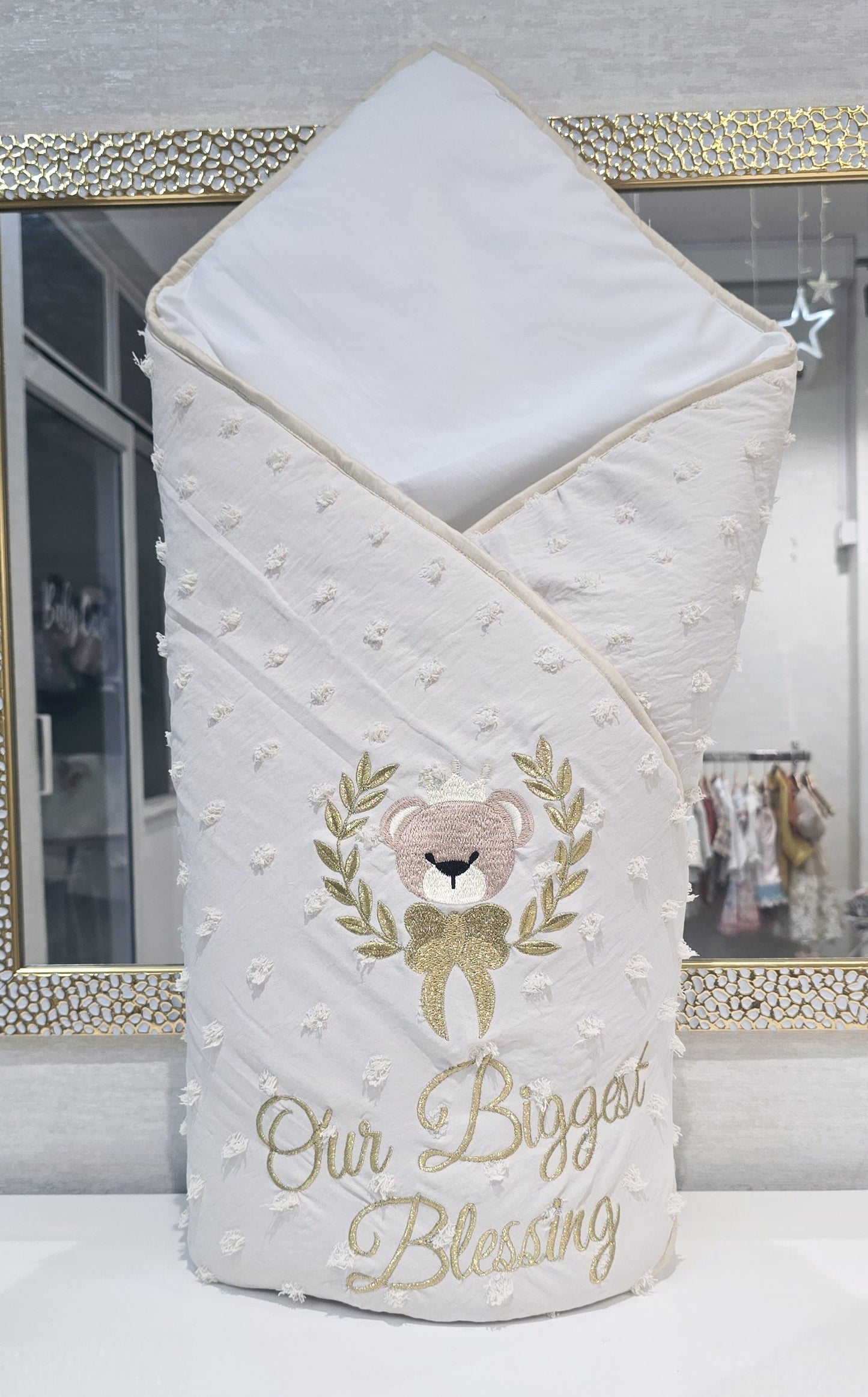 The Dotted Teddy Wrap