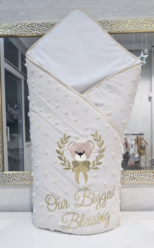 The Dotted Teddy Wrap